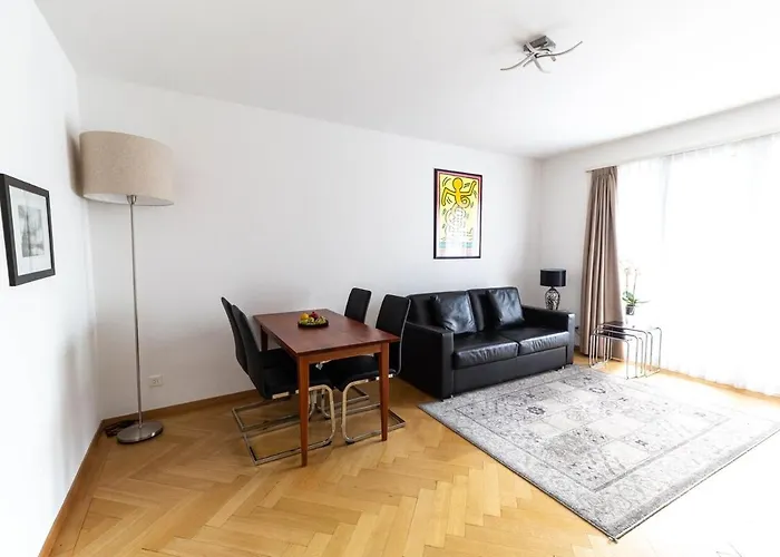 Apartmán Bright One Bedroom Flat - Parkview 1 *